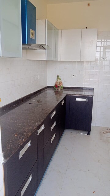 Kitchen in 3.5 BHK Apartment at Bestech Park View Altura, Sector 79 – for Rent