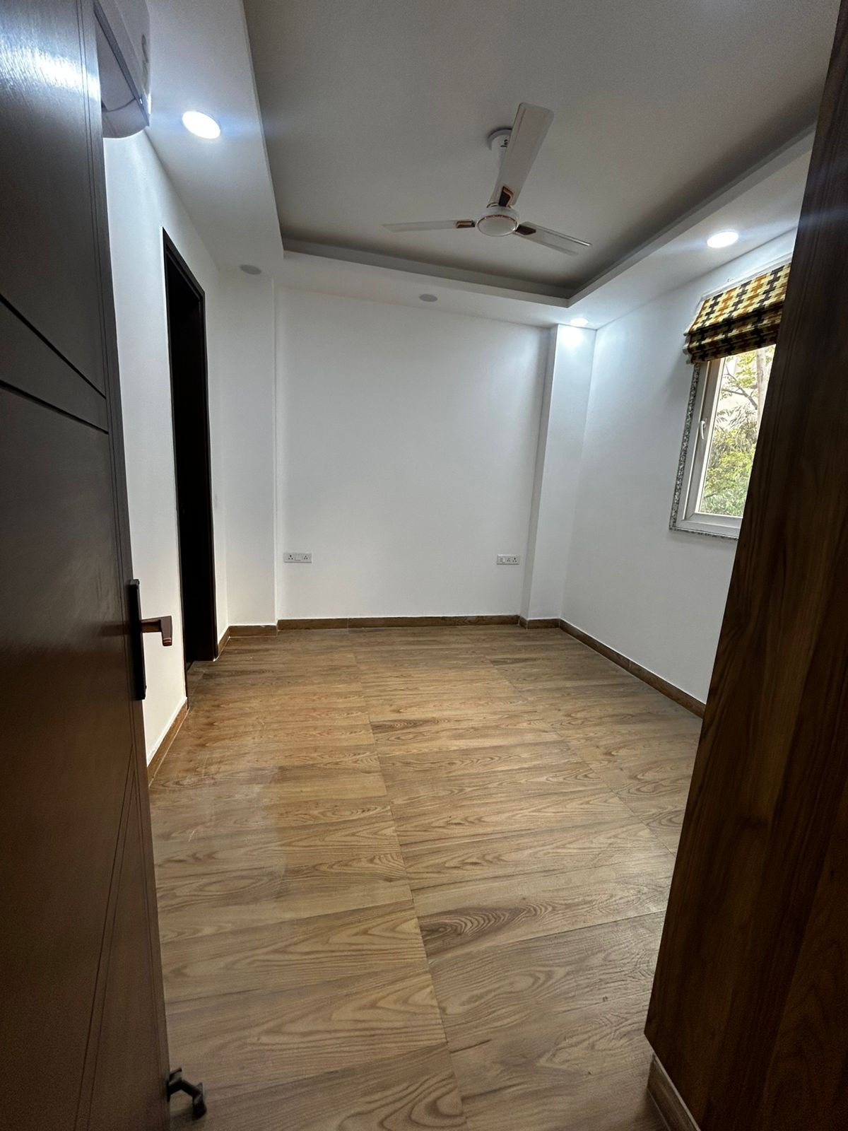 3 BHK Builder Floor For Rent in Chittaranjan Park
