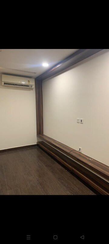 Room in 3 BHK Builder Floor at Greater Kailash I – for Rent