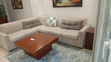Bedroom in 3 BHK Builder Floor at Defence Colony – for Rent