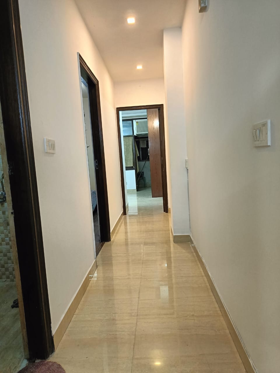 1 RkBuilder Floor For Rent in Neb Sarai