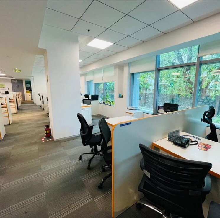 Team Area, phoenix-art-guild-house Commercial Office Space 12278 Sq.Ft. In Kurla West Mumbai 8788002