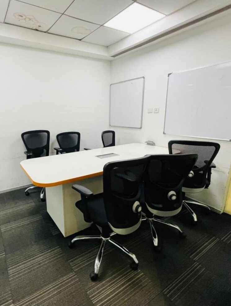 Team Area, phoenix-art-guild-house Commercial Office Space 12278 Sq.Ft. In Kurla West Mumbai 8788002