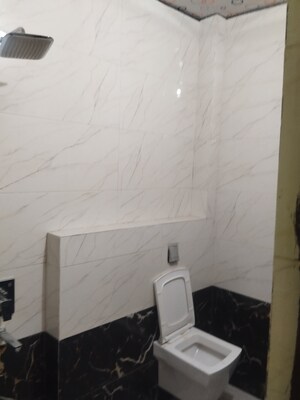 Bathroom in 6 BHK Independent House at Gomti Nagar – for Sale