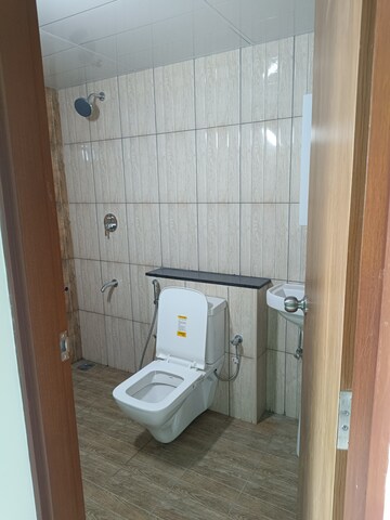 Bathroom in 3 BHK Apartment at Prestige Finsbury Park Regent, Bagaluru – for Rent