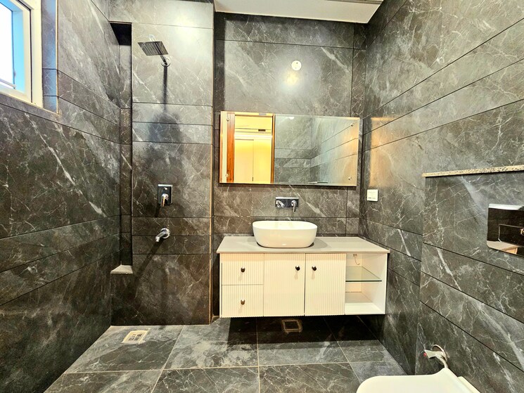 Attached Bathroom, high ground 3 Bedroom 150 Sq.Yd. Apartment In High Ground Zirakpur 8788110