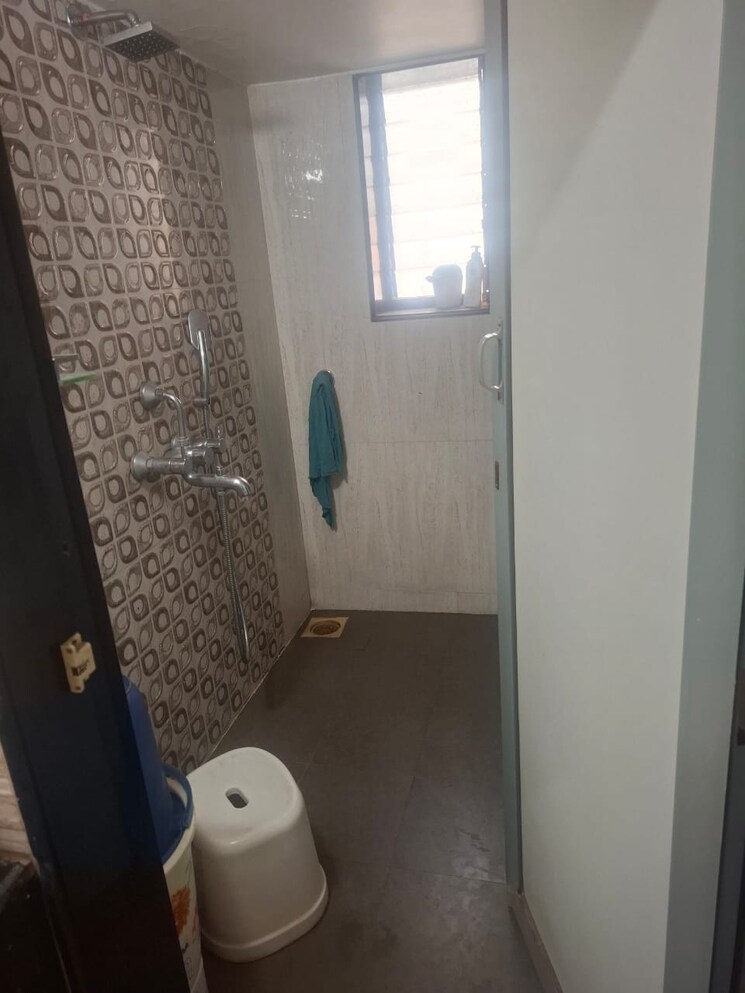 Bathroom, ghantali-chs 1 Bedroom 650 Sq.Ft. Apartment In Naupada Thane 8788124