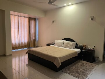 Bedroom in 6+ BHK Independent House at Sector 15 – for Sale
