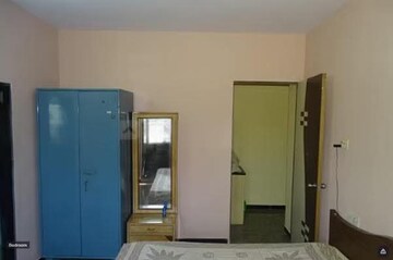 Room in 2 BHK Apartment at Vandana CHS Andheri East, Andheri East – for Rent
