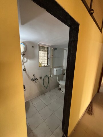 Bathroom in 2 BHK Apartment at Evergreen city, Mira Road – for Rent