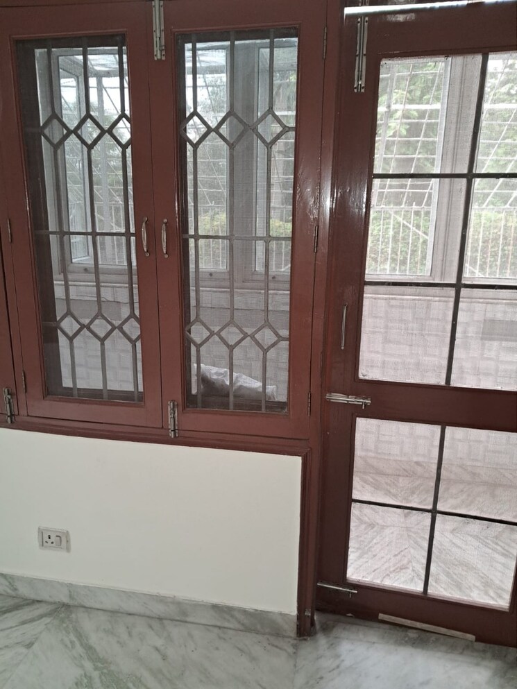Balcony, sector 21 6+ Bedroom 2250 Sq.Ft. Independent House In Sector 21 Gurgaon 8788167