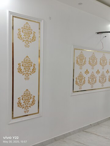 3 BHK Builder Floor For Sale in Laxmi Nagar