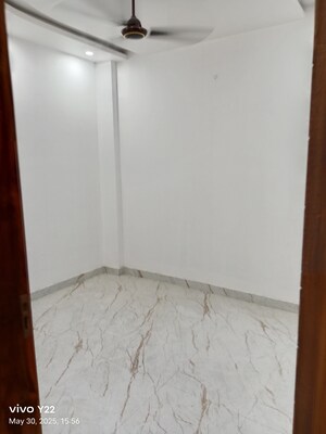 Room in 3 BHK Builder Floor at Laxmi Nagar – for Sale