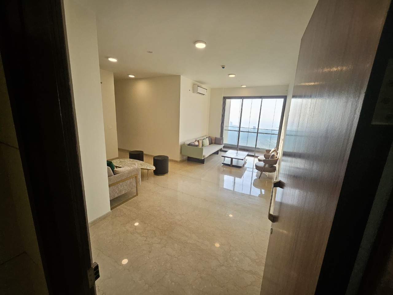 3 BHK + Servant Room Apartment For Rent in Piramal Mahalaxmi