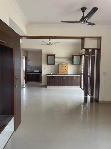 Room in 1 BHK Builder Floor at Vaishali Media Apartment, Vaishali Sector 5 – for Rent