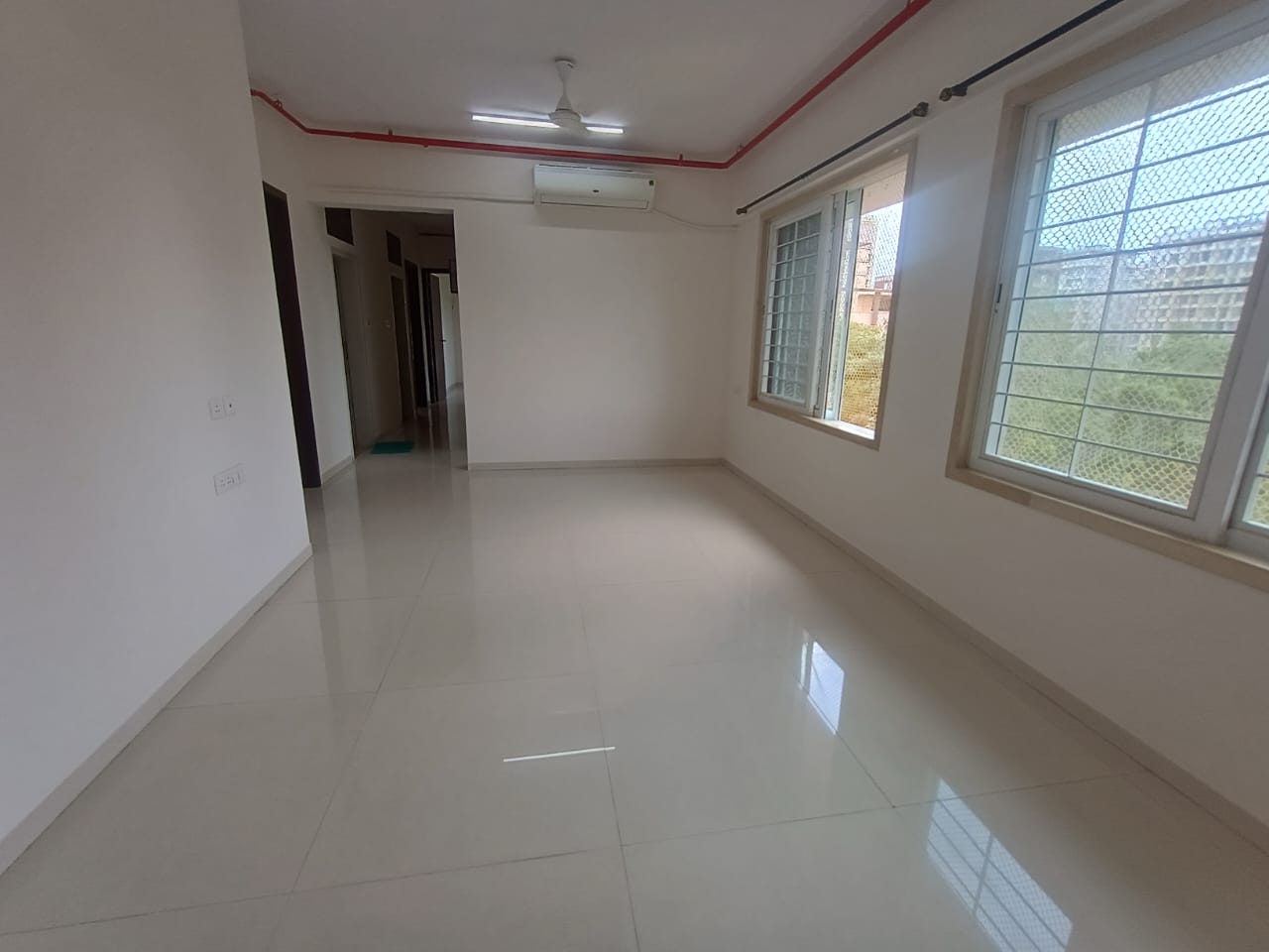 2 BHK + Servant Room Apartment For Rent in Crystal Armus