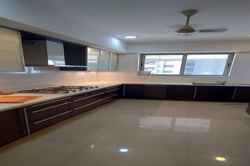 Kitchen in 4 BHK Apartment at Lodha Bellissimo, Mahalaxmi – for Rent
