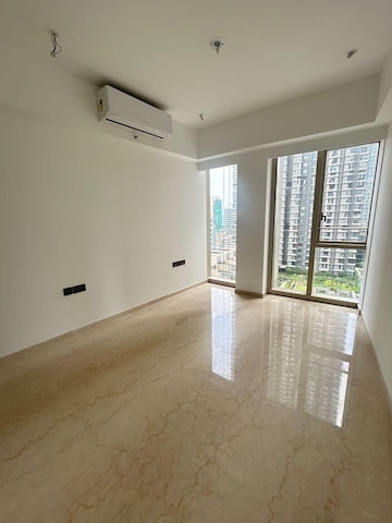 Room in 2 BHK Apartment at Lodha Sea Face, Worli – for Rent