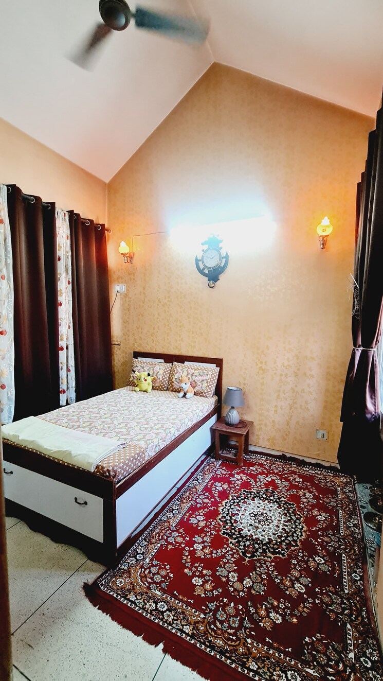 Bedroom, jakhan rajpur road 3 Bedroom 200 Sq.Yd. Independent House In JakhaN Rajpur Road Dehradun 8788354