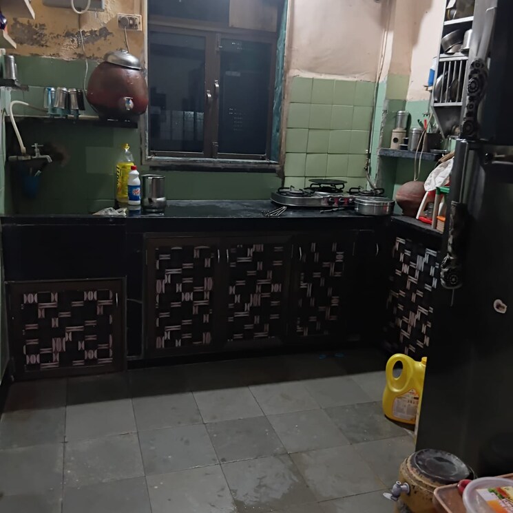 Living Room, shri-punit-nagar-chs 1 RK 380 Sq.Ft. Apartment In Poisar Mumbai 8788355