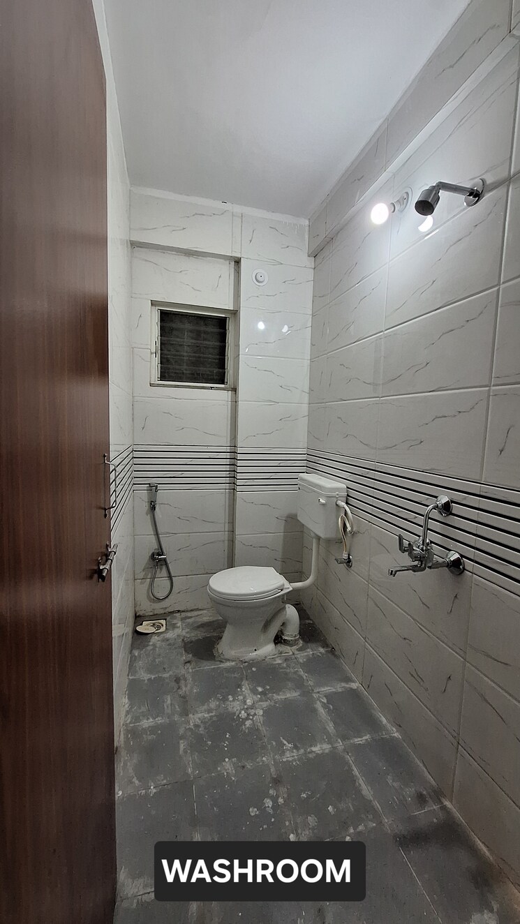 Bathroom, warje 1 Bedroom 650 Sq.Ft. Apartment In Warje Pune 8788364
