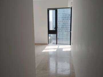 2 BHK Apartment For Rent in Lodha The Park, Worli