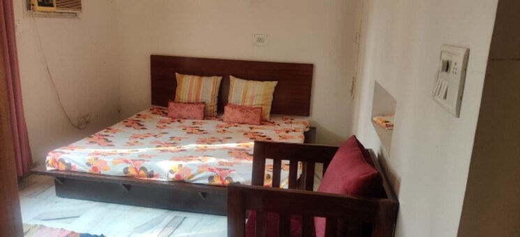 Bedroom, sector 8 5 Bedroom 500 Sq.Yd. Independent House In Sector 8 Chandigarh 8788365