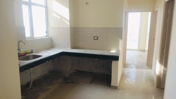 Room, rof-aalayas-phase-2 3 Bedroom 645 Sq.Ft. Apartment In Sector 102 Gurgaon 8788369