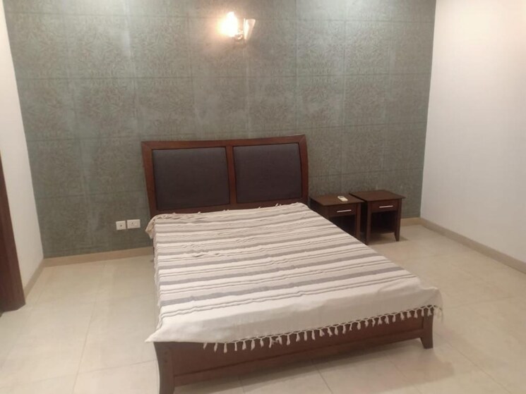 Bedroom, sector 18 3 Bedroom 2200 Sq.Ft. Builder Floor In Sector 18 Chandigarh 8788378