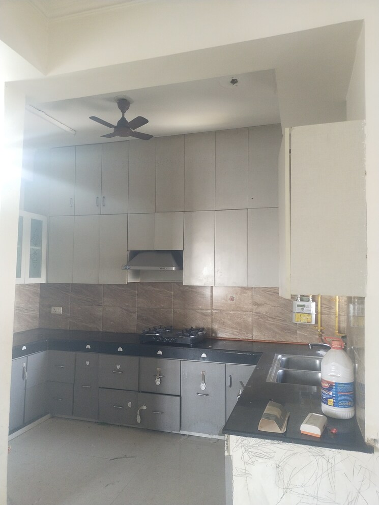 Bathroom, lord-krishna-apartment 4 Bedroom 3150 Sq.Ft. Apartment In Sector 43 Gurgaon 8788393