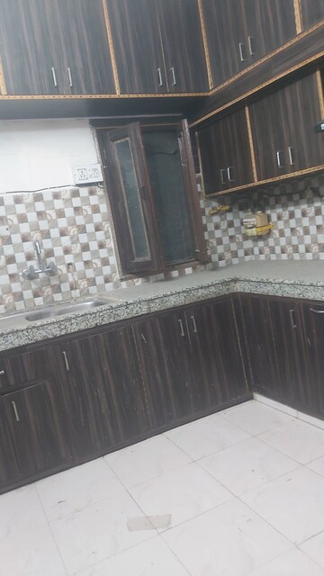 Kitchen in 2.5 BHK Apartment at Mayur Vihar – for Sale