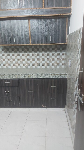 Kitchen in 2.5 BHK Apartment at Mayur Vihar – for Sale