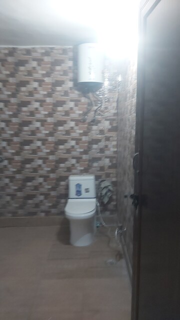 Bathroom in 2.5 BHK Apartment at Mayur Vihar – for Sale