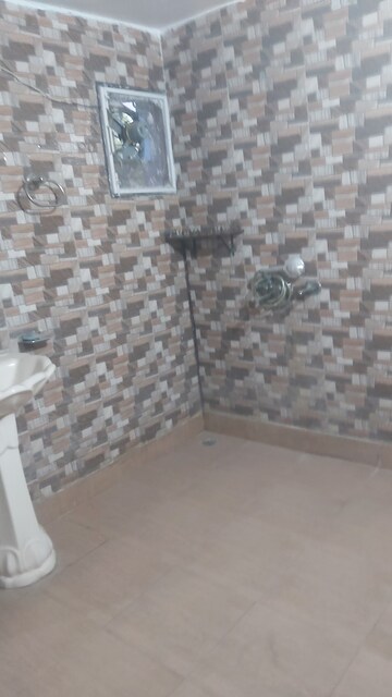 Bathroom in 2.5 BHK Apartment at Mayur Vihar – for Sale
