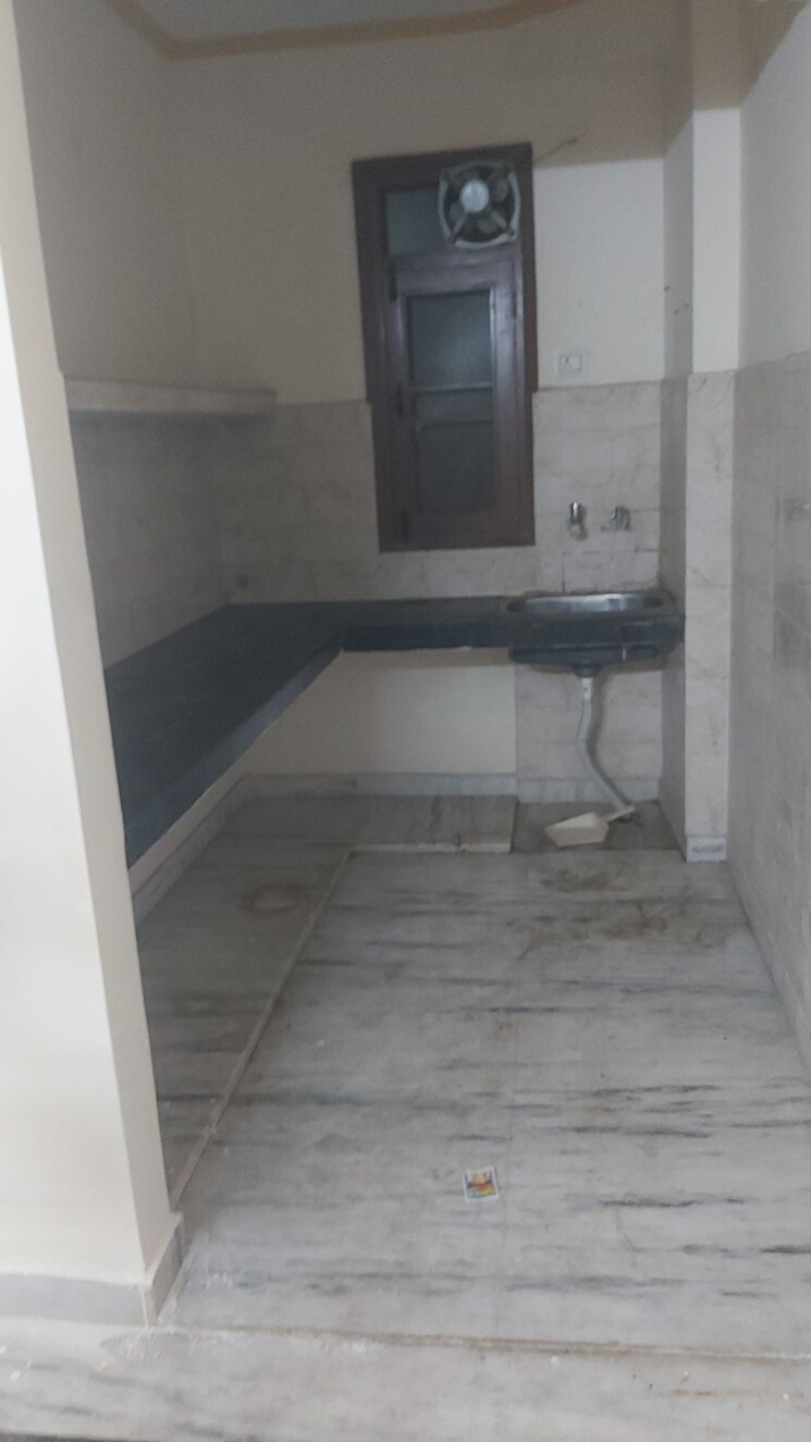 Kitchen, mayur vihar 1.5 Bedroom 450 Sq.Ft. Builder Floor In Mayur Vihar Delhi 8788419