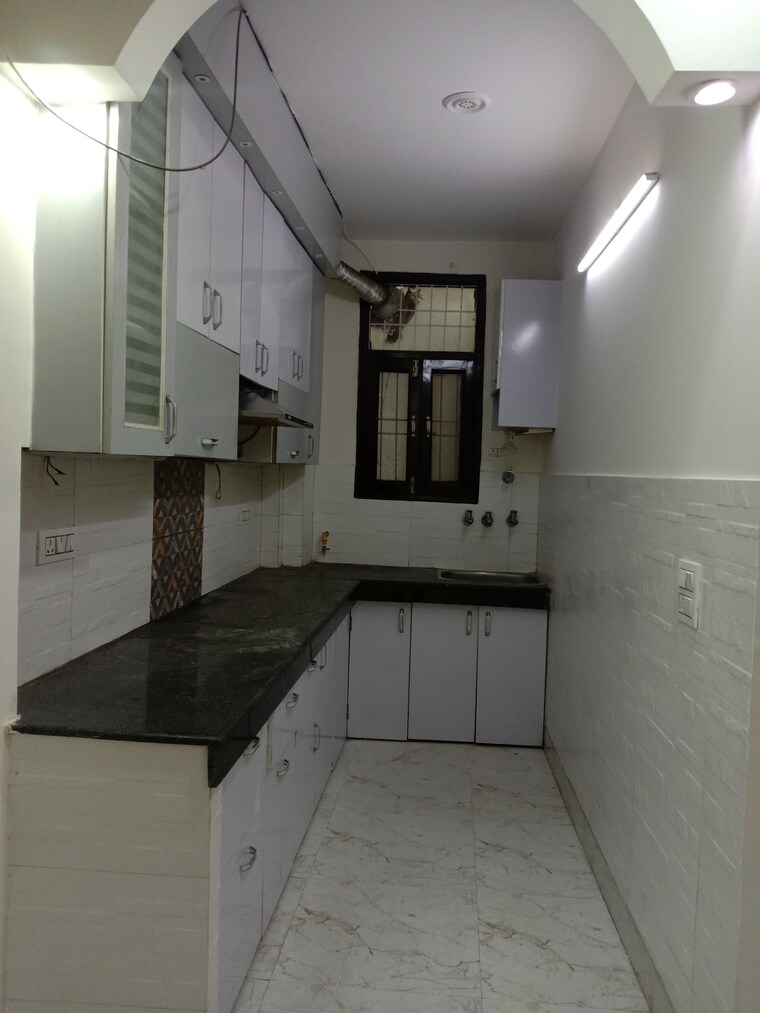 Kitchen, mahavir enclave 1 3 Bedroom 900 Sq.Ft. Builder Floor In Mahavir Enclave 1 Delhi 8788422