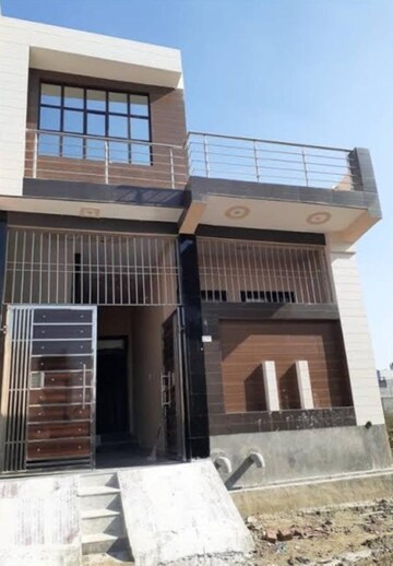 3 BHK Villa For Sale in Azad Enclave, Sangam Vihar