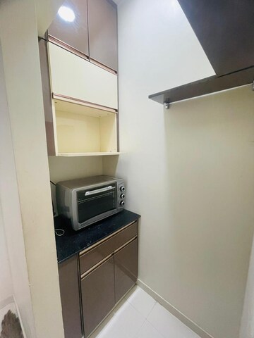 Furnished Amenities in 2 BHK Apartment at Lodha Amara, Kolshet Road – for Rent