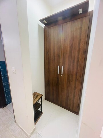 Furnished Amenities in 2 BHK Apartment at Lodha Amara, Kolshet Road – for Rent