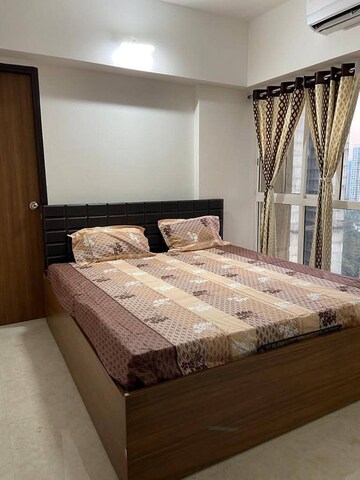 Bedroom in 2 BHK Apartment at Thane West – for Rent