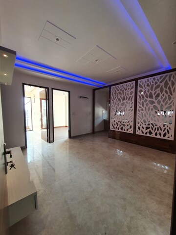 Room in 2 BHK Apartment at Bestech Park View Residency, Sector 3 – for Rent