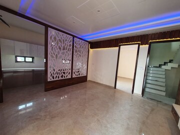 Room in 2 BHK Apartment at Bestech Park View Residency, Sector 3 – for Rent