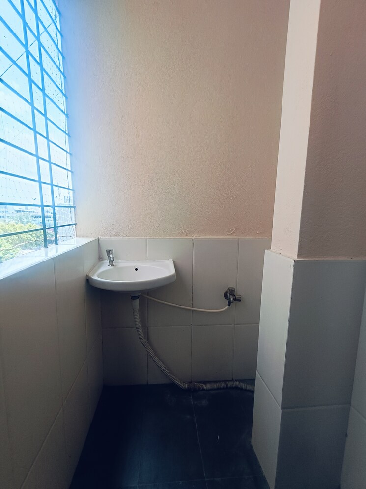 Bathroom, hsr layout 2 Bedroom 800 Sq.Ft. Builder Floor In Hsr Layout Bangalore 8788576