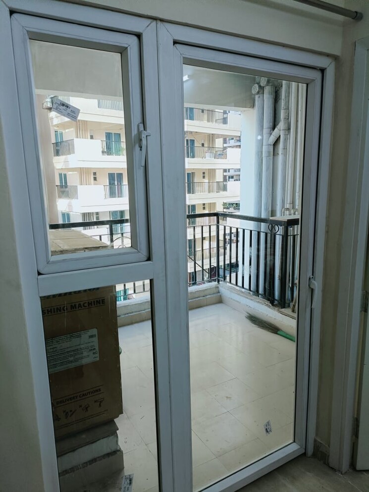 Balcony, gaur-city-2-14th-avenue 1 Bedroom 450 Sq.Ft. Apartment In Sector 16c Greater Noida Greater Noida 8788594