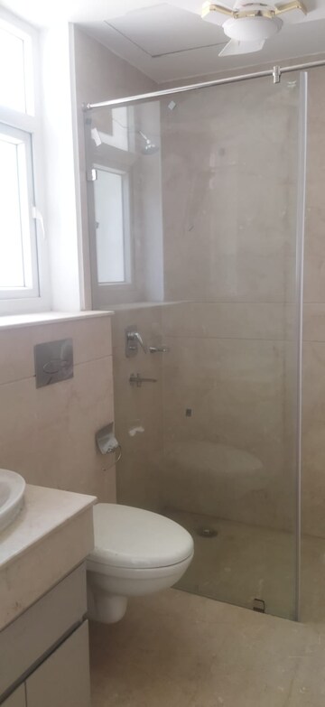 5 BHK Villa For Rent in Unitech Uniworld Resorts-The Residences, Sector 33