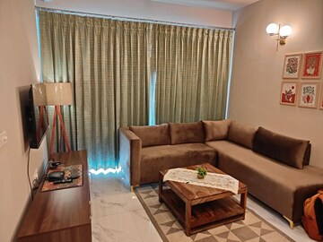 Living Room in 5 BHK Villa at Unitech Uniworld Resorts-The Residences, Sector 33 – for Rent