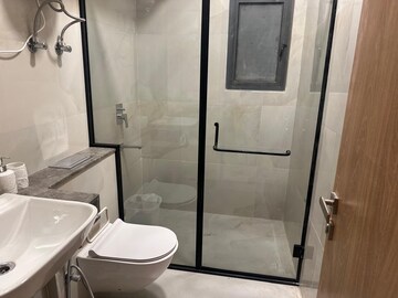Bathroom in 5 BHK Villa at Unitech Uniworld Resorts-The Residences, Sector 33 – for Rent