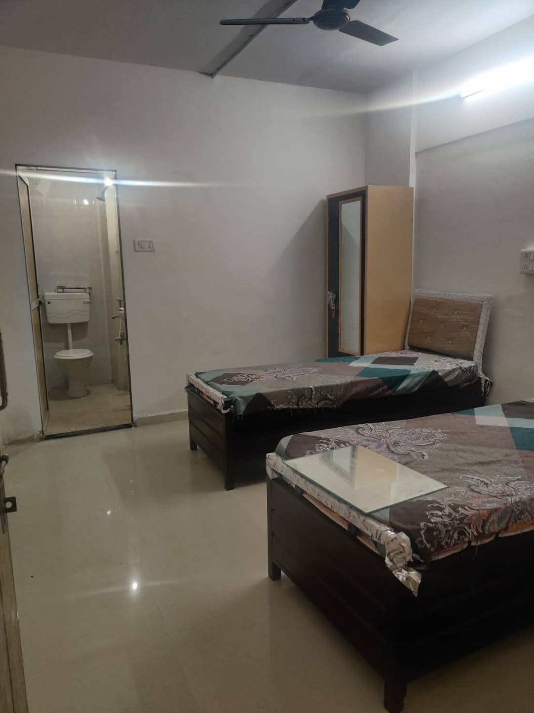Pg For Rent in Gokuldham Complex 