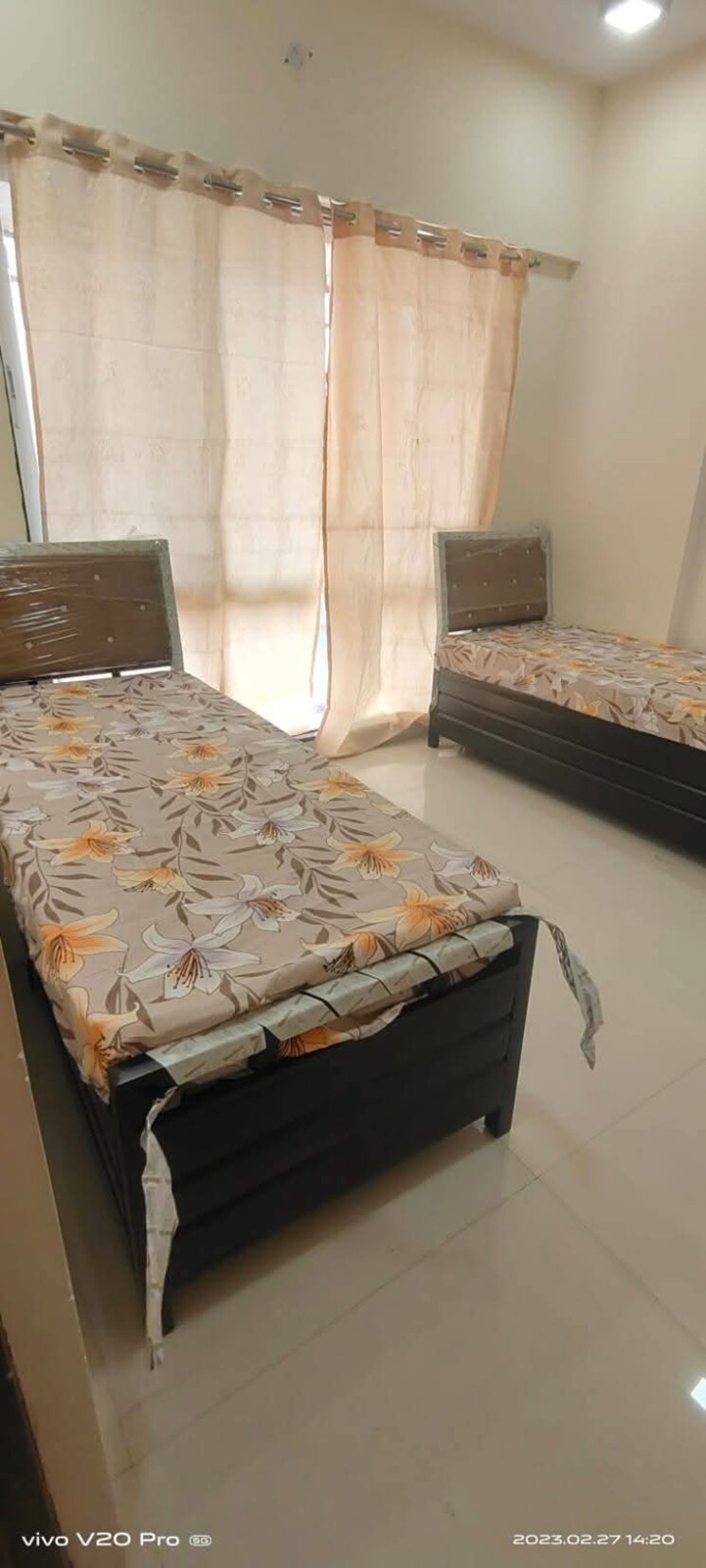 Room, gokuldham colony Pg For Boys & Girls In Gokuldham Colony 8788638