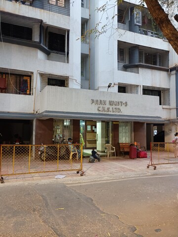  Pg – Entrance View at Borivali East - for Rent